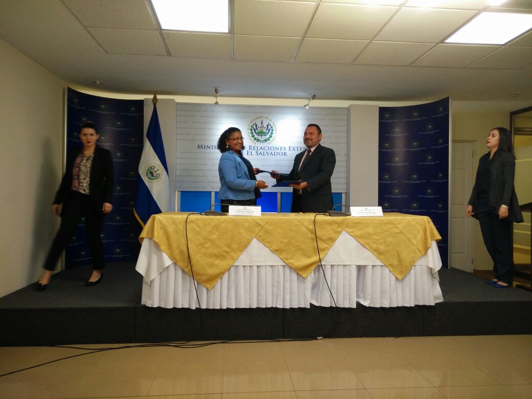 Firma de carta de entendimiento, colaboración y coordinación entre el GMIES y el Ministerio de Relaciones Exteriores.