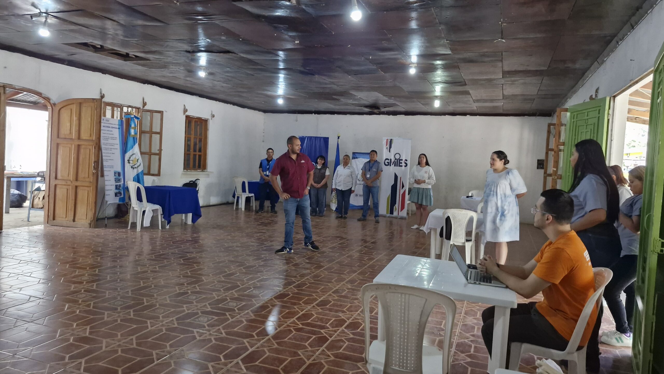 GMIES participó en jornada de asesoría sobre regularización migratoria en Ahuachapán Centro